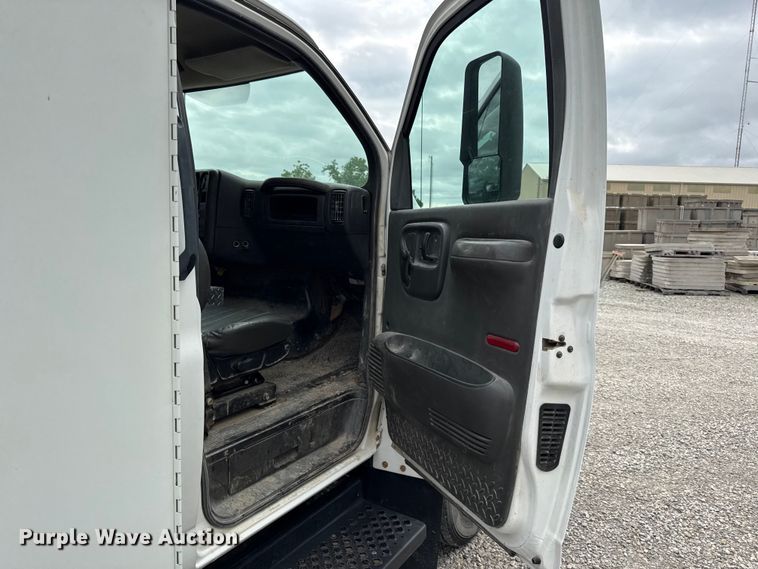 image for item DZ4435 2009 Chevrolet C4500 utility / service truck