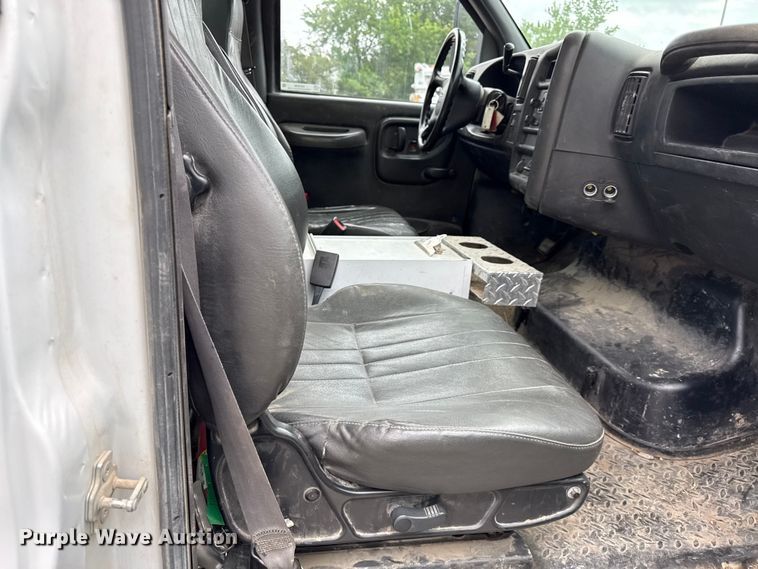 image for item DZ4435 2009 Chevrolet C4500 utility / service truck