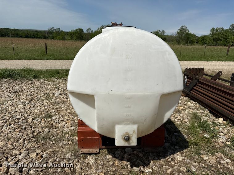 image for item DZ4452 Ditch Witch FM13  tank