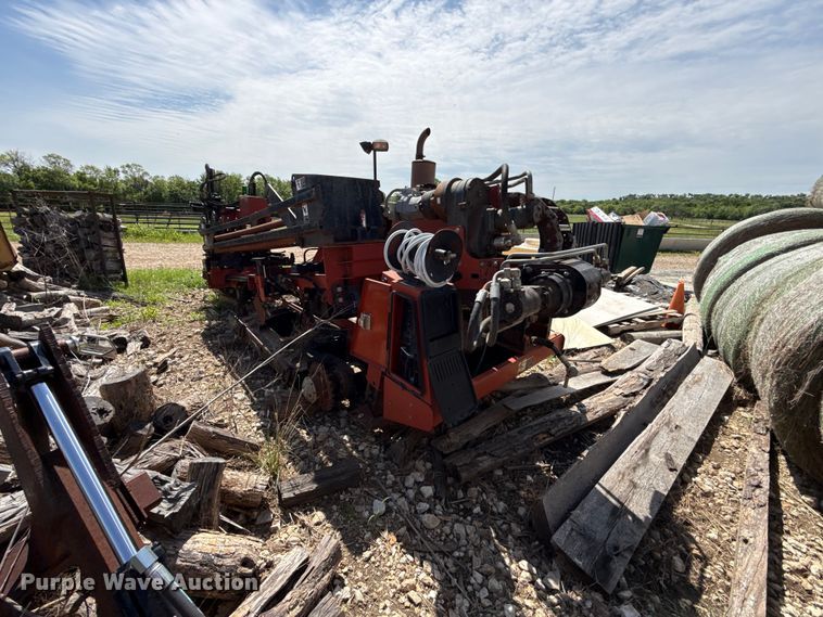 image for item DZ4453 2000 Ditch Witch JT2720  directional boring unit