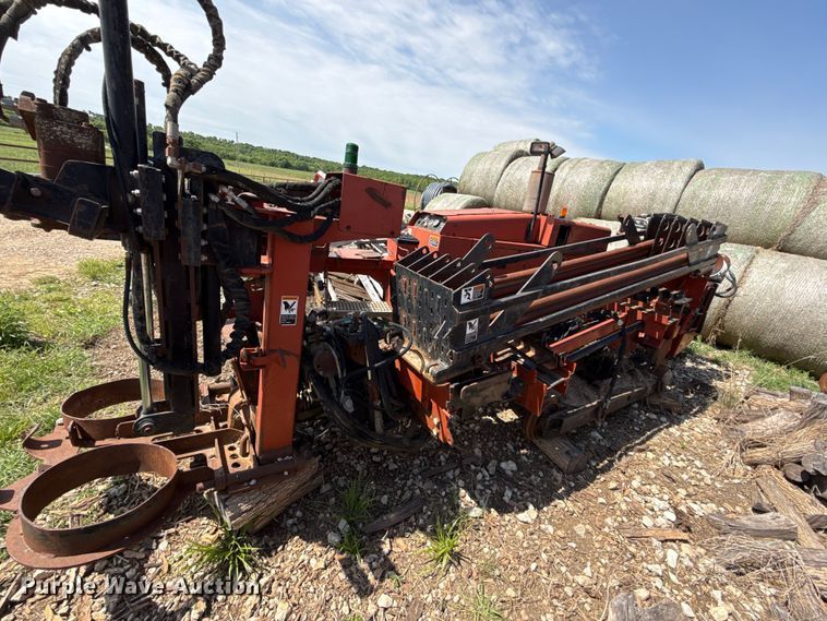 image for item DZ4453 2000 Ditch Witch JT2720  directional boring unit