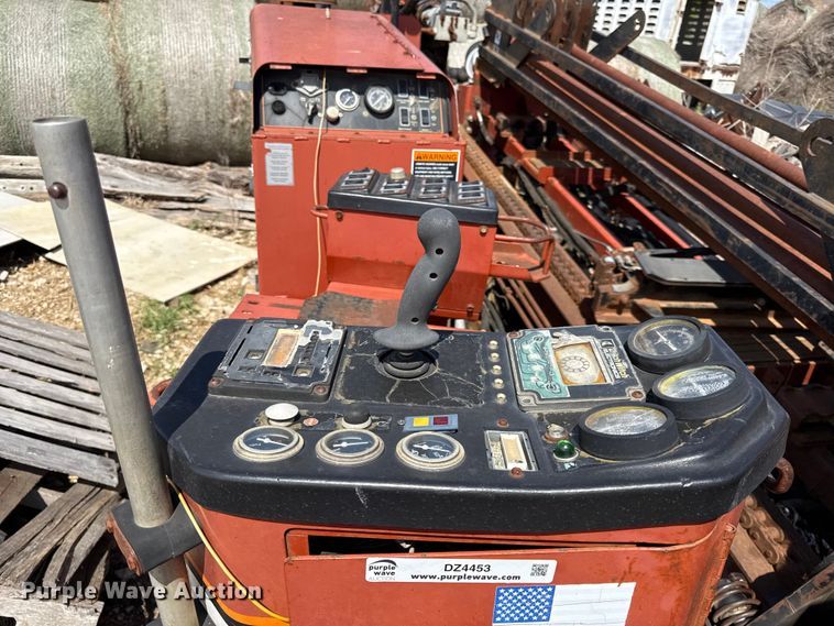 image for item DZ4453 2000 Ditch Witch JT2720  directional boring unit