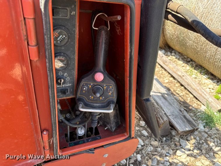 image for item DZ4453 2000 Ditch Witch JT2720  directional boring unit
