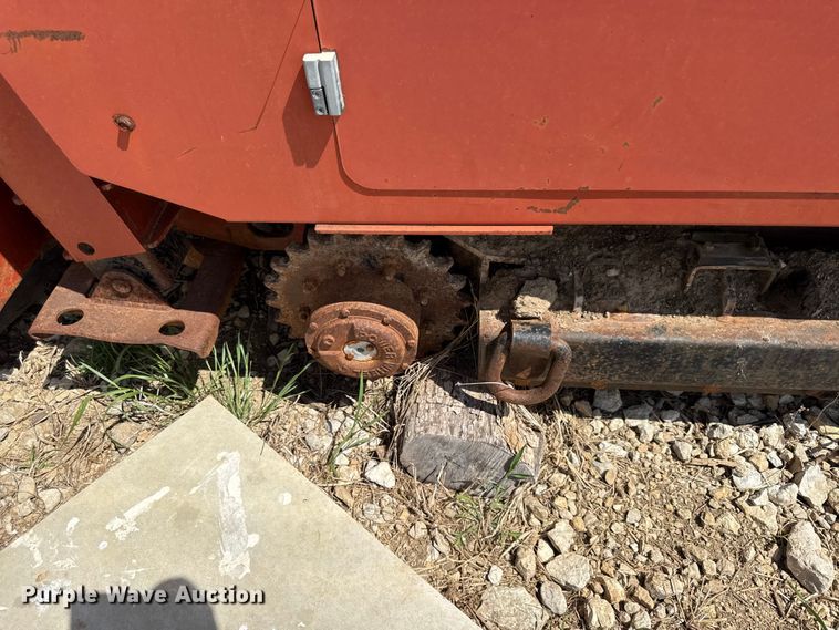 image for item DZ4453 2000 Ditch Witch JT2720  directional boring unit