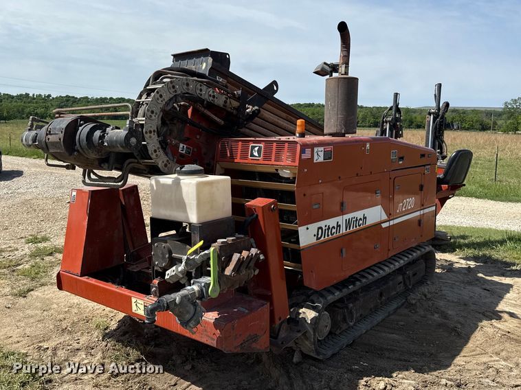 image for item DZ4454 2000 Ditch Witch JT2720 All Terrain  directional boring unit