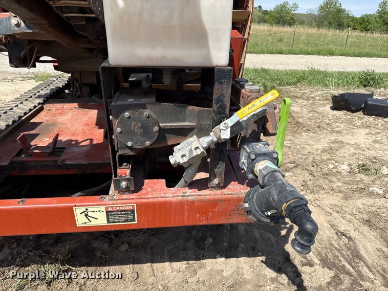 image for item DZ4454 2000 Ditch Witch JT2720 All Terrain  directional boring unit