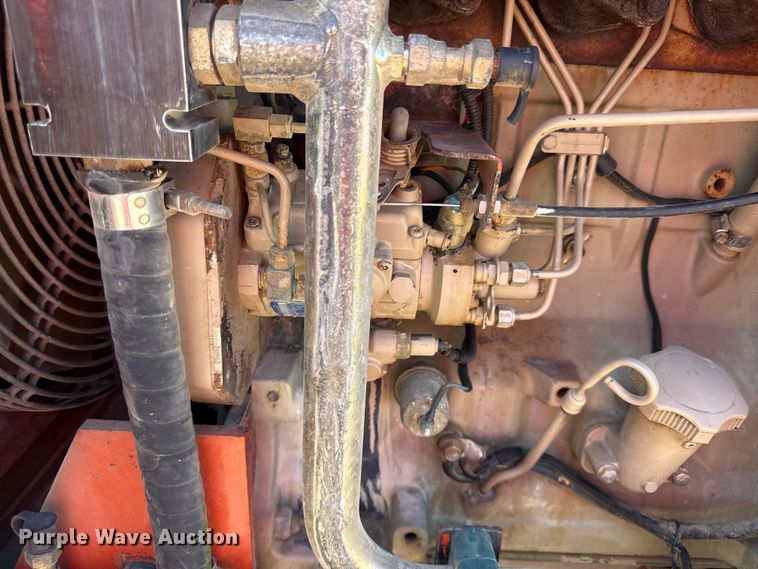 image for item DZ4454 2000 Ditch Witch JT2720 All Terrain  directional boring unit