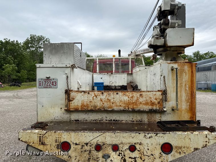 image for item DZ4459 2000 Freightliner FL80 utility / service truck