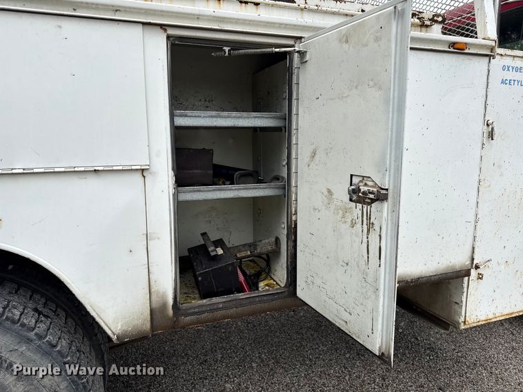 image for item DZ4459 2000 Freightliner FL80 utility / service truck