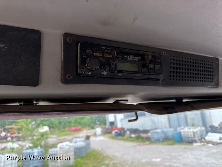 image for item DZ4459 2000 Freightliner FL80 utility / service truck