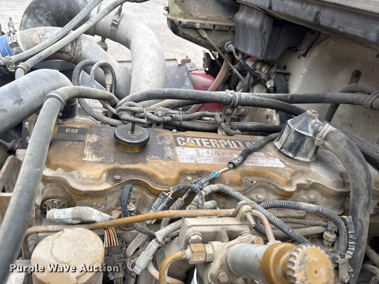 image for item DZ4459 2000 Freightliner FL80 utility / service truck