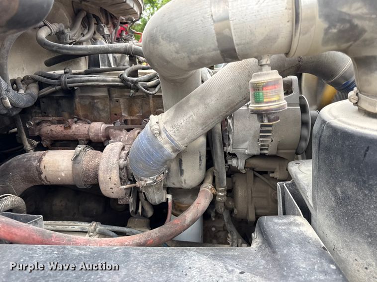 image for item DZ4459 2000 Freightliner FL80 utility / service truck