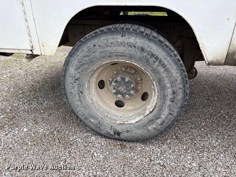 image for item DZ4459 2000 Freightliner FL80 utility / service truck