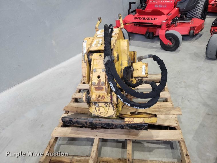 image for item DZ7115 Vermeer AU 25 vibratory plow