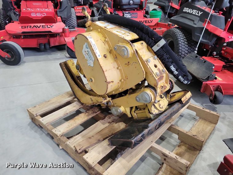 image for item DZ7115 Vermeer AU 25 vibratory plow