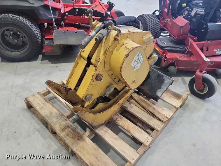 image for item DZ7115 Vermeer AU 25 vibratory plow