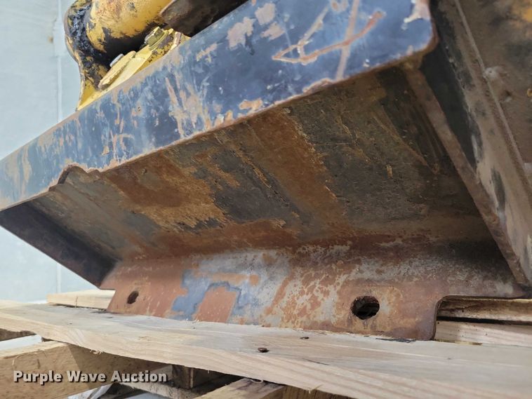 image for item DZ7115 Vermeer AU 25 vibratory plow