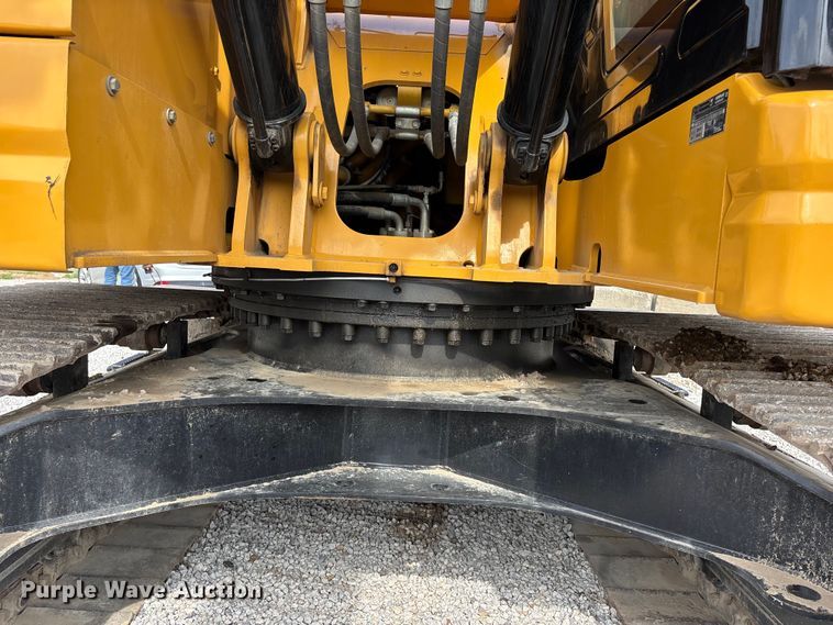 image for item EA4803 2021 Caterpillar 325 excavator