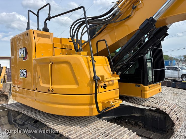 image for item EA4803 2021 Caterpillar 325 excavator