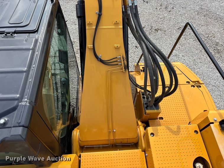 image for item EA4803 2021 Caterpillar 325 excavator