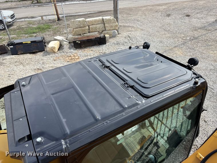 image for item EA4803 2021 Caterpillar 325 excavator