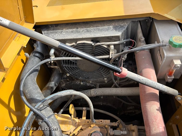 image for item EA4803 2021 Caterpillar 325 excavator