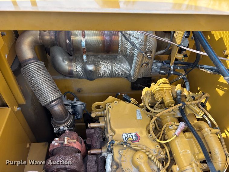 image for item EA4803 2021 Caterpillar 325 excavator