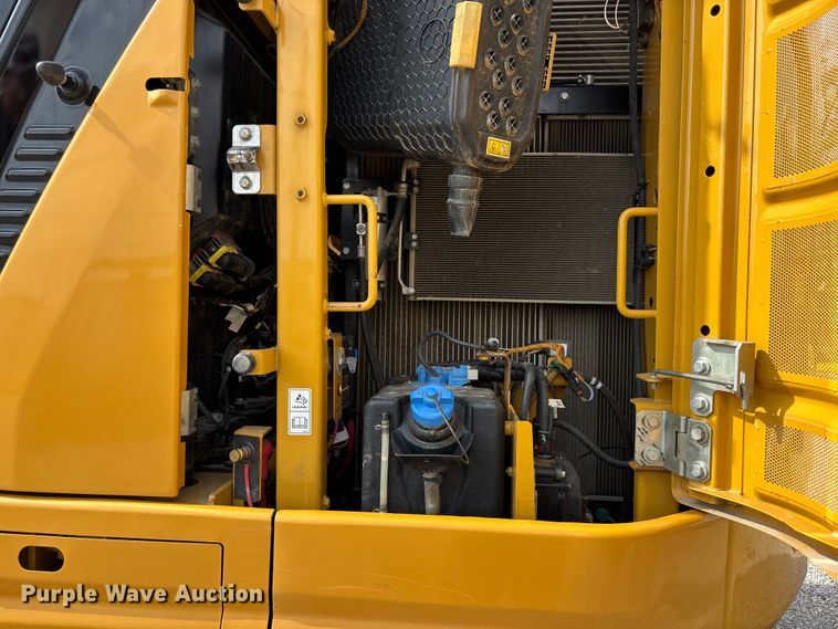 image for item EA4803 2021 Caterpillar 325 excavator