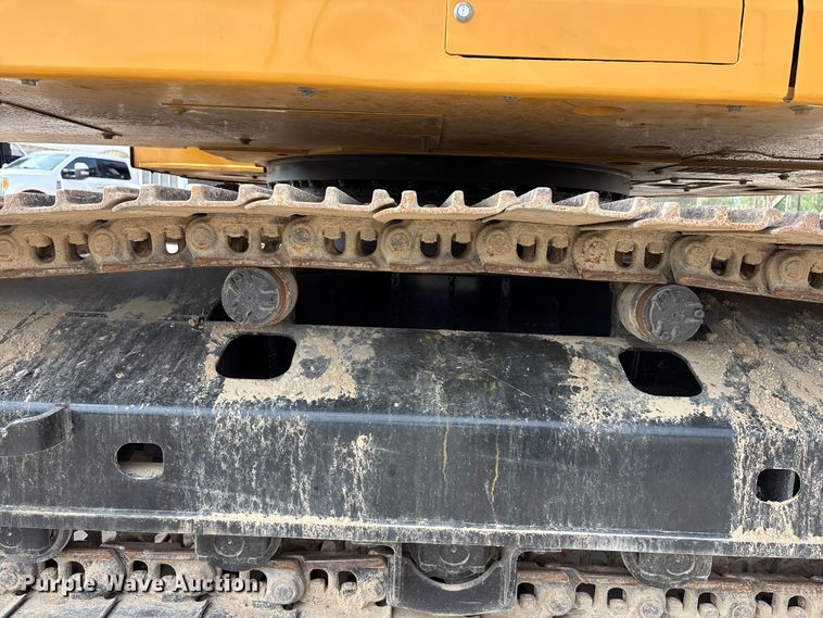 image for item EA4803 2021 Caterpillar 325 excavator
