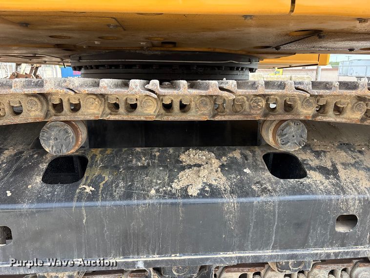 image for item EA4803 2021 Caterpillar 325 excavator
