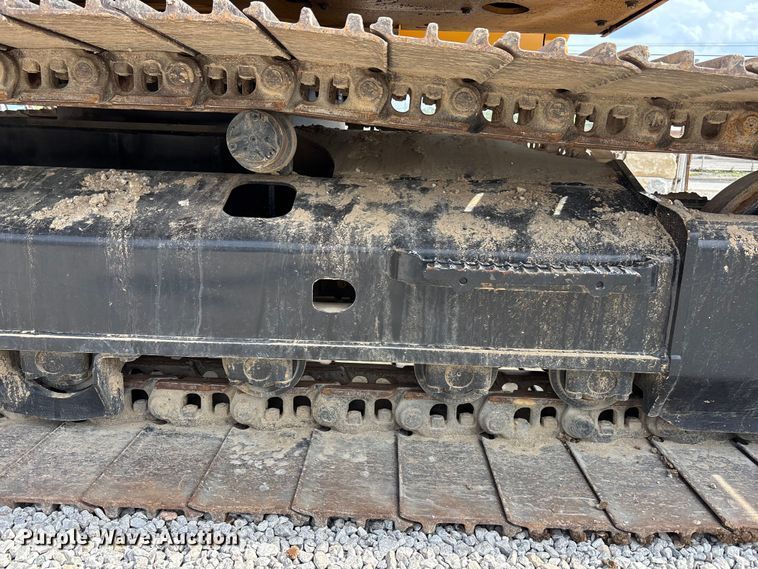 image for item EA4803 2021 Caterpillar 325 excavator