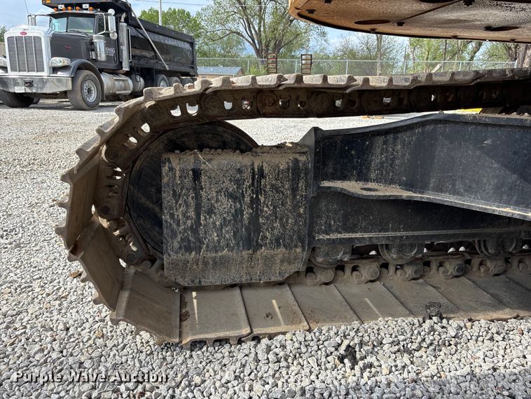 image for item EA4803 2021 Caterpillar 325 excavator
