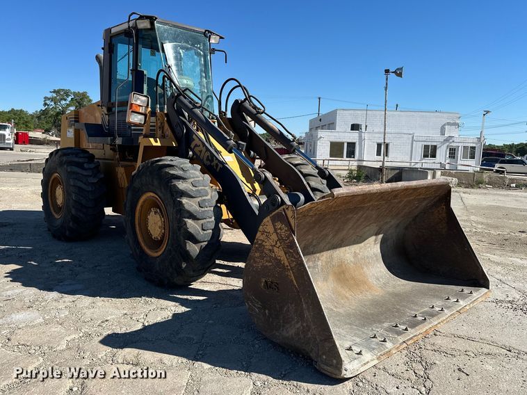 image for item EA4857 2000 Case 721C wheel loader