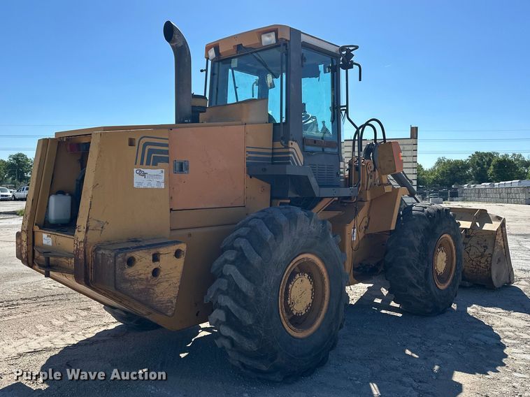 image for item EA4857 2000 Case 721C wheel loader