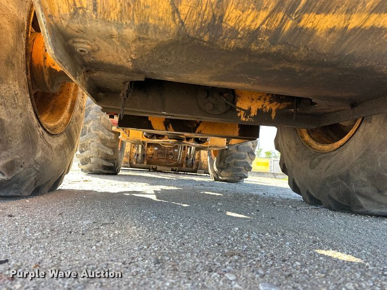 image for item EA4857 2000 Case 721C wheel loader