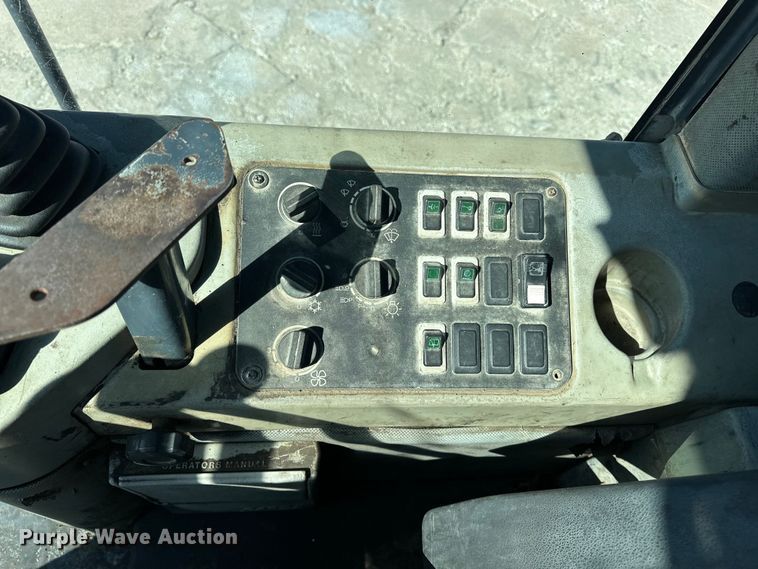 image for item EA4857 2000 Case 721C wheel loader