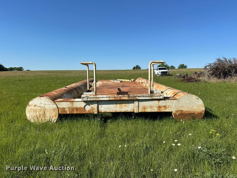 image for item EA4863 Barge