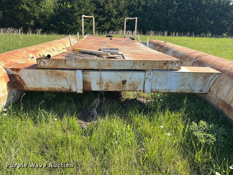 image for item EA4863 Barge