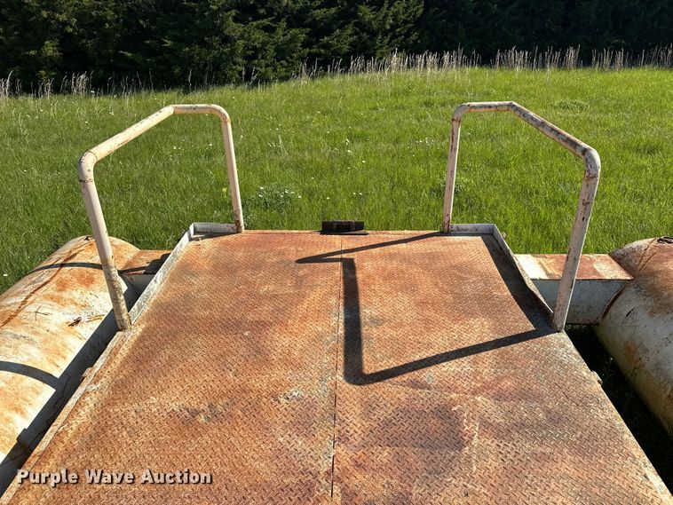 image for item EA4863 Barge