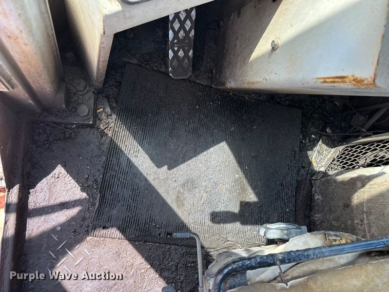 image for item EA4881 1994 Fiat Allis FR180 wheel loader