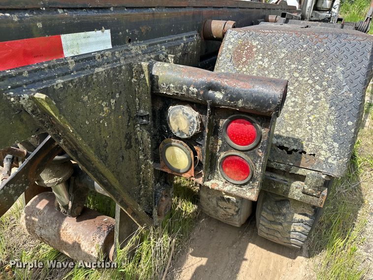 image for item EA4883 1987 Mack DM685S roll-off container truck