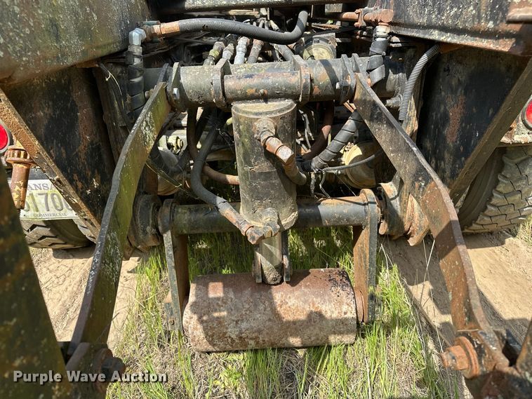 image for item EA4883 1987 Mack DM685S roll-off container truck