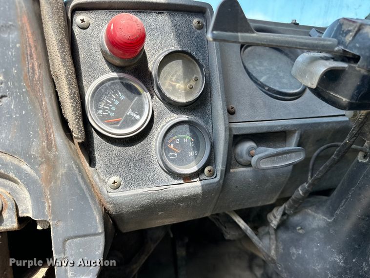 image for item EA4883 1987 Mack DM685S roll-off container truck