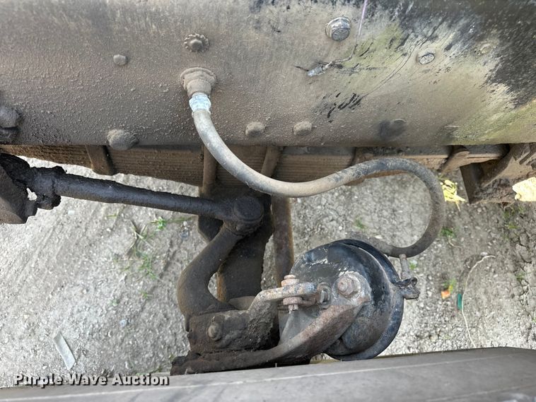 image for item EA4883 1987 Mack DM685S roll-off container truck