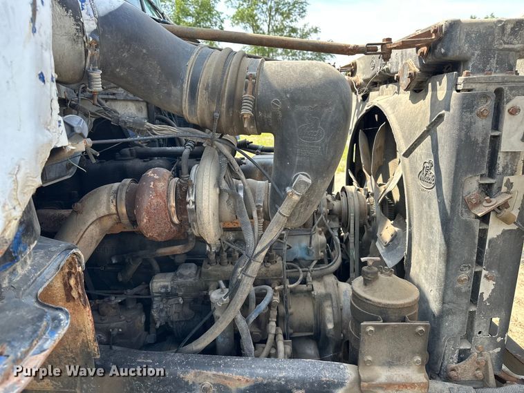 image for item EA4883 1987 Mack DM685S roll-off container truck