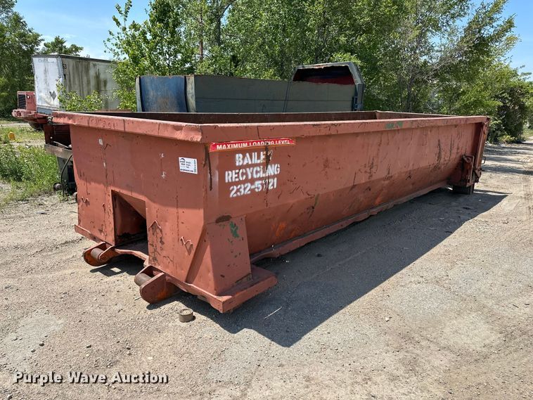 image for item EA4884 Roll-off dumpster