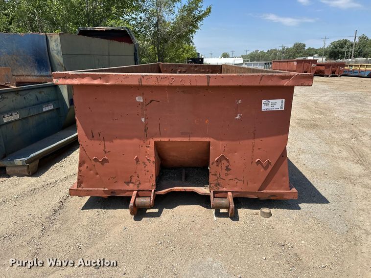 image for item EA4884 Roll-off dumpster