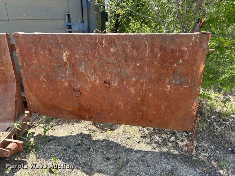 image for item EA4884 Roll-off dumpster