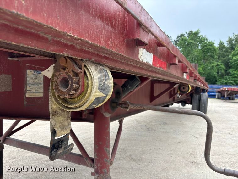 image for item EA7285 2001 Stoughton HPLW-48T-S flatbed trailer