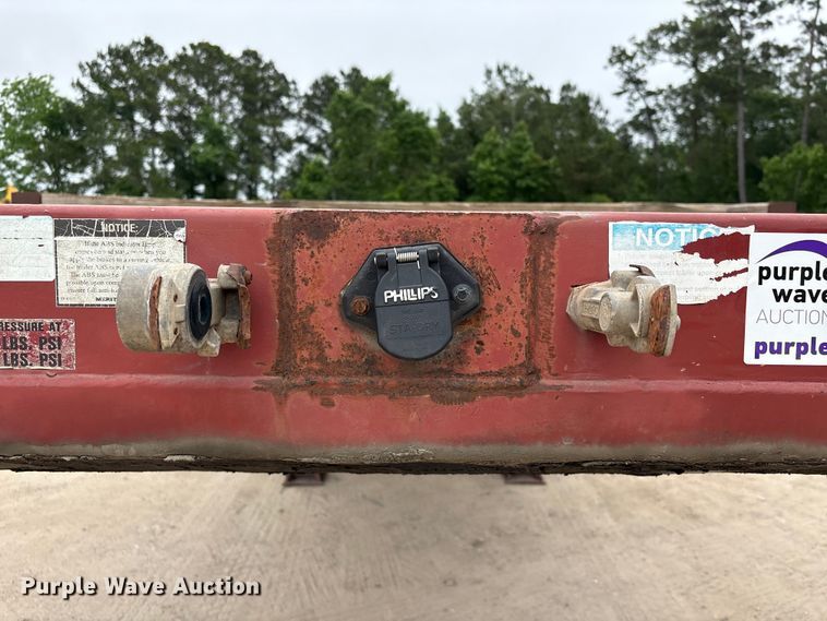 image for item EA7285 2001 Stoughton HPLW-48T-S flatbed trailer